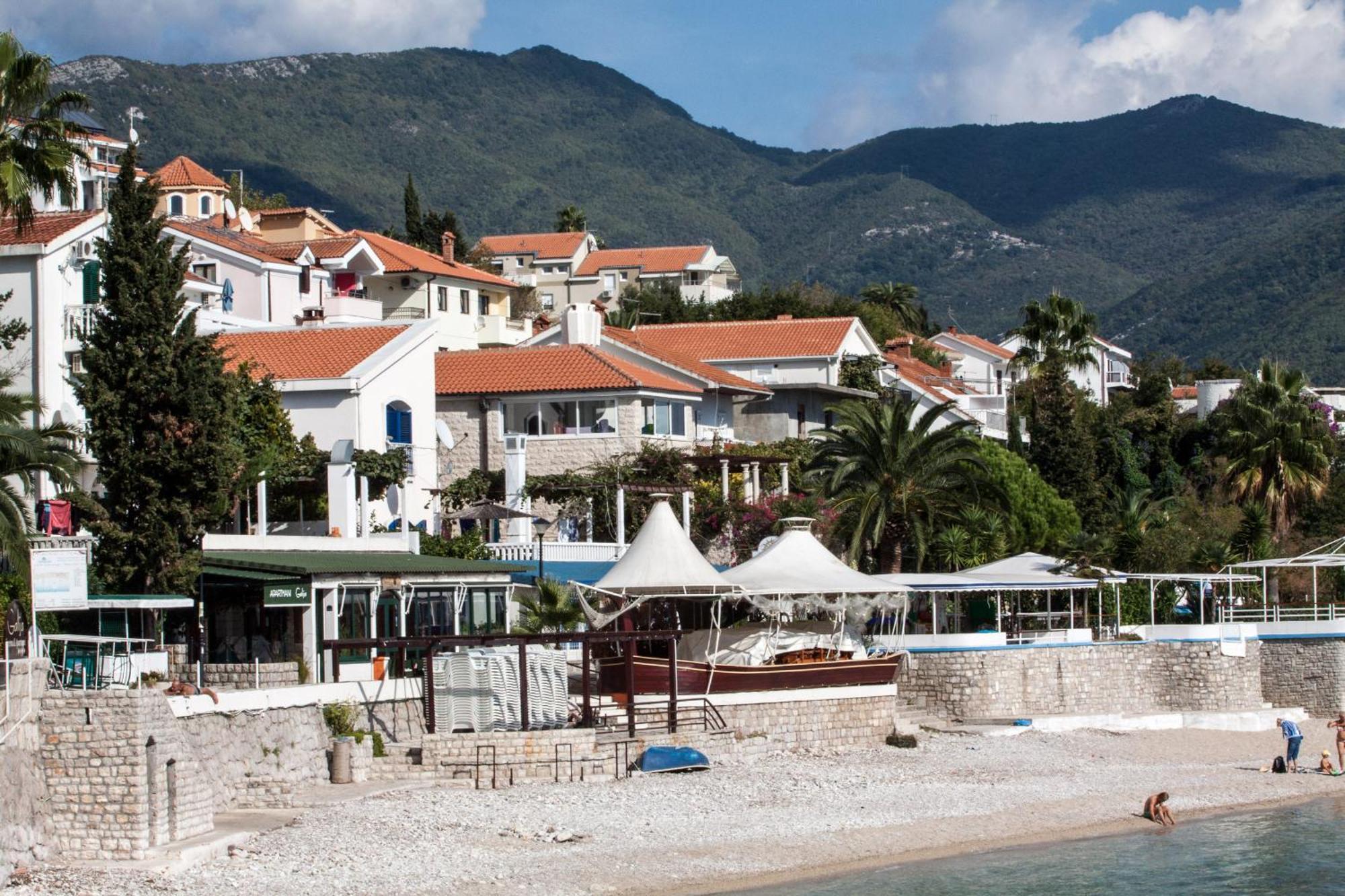 Apartments Maslina Herceg Novi Exterior foto