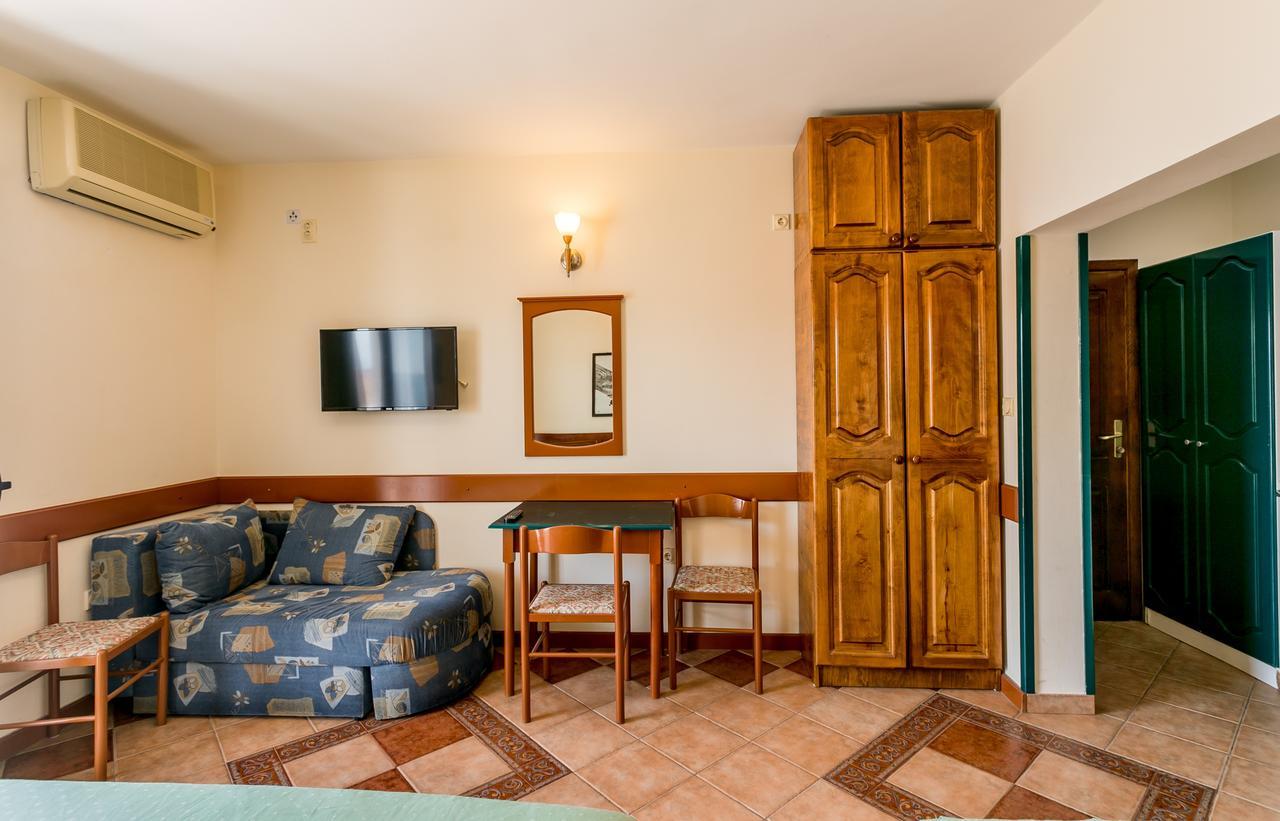 Apartments Maslina Herceg Novi Exterior foto